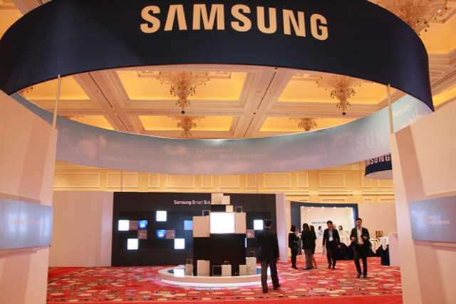 Samsung LEDs overall view of Samsung's exhibition hall at CES, Samsung Smart Solutions 2013