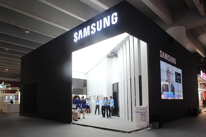 Samsung LEDs outside view of Samsung's GILE 2015 show booth